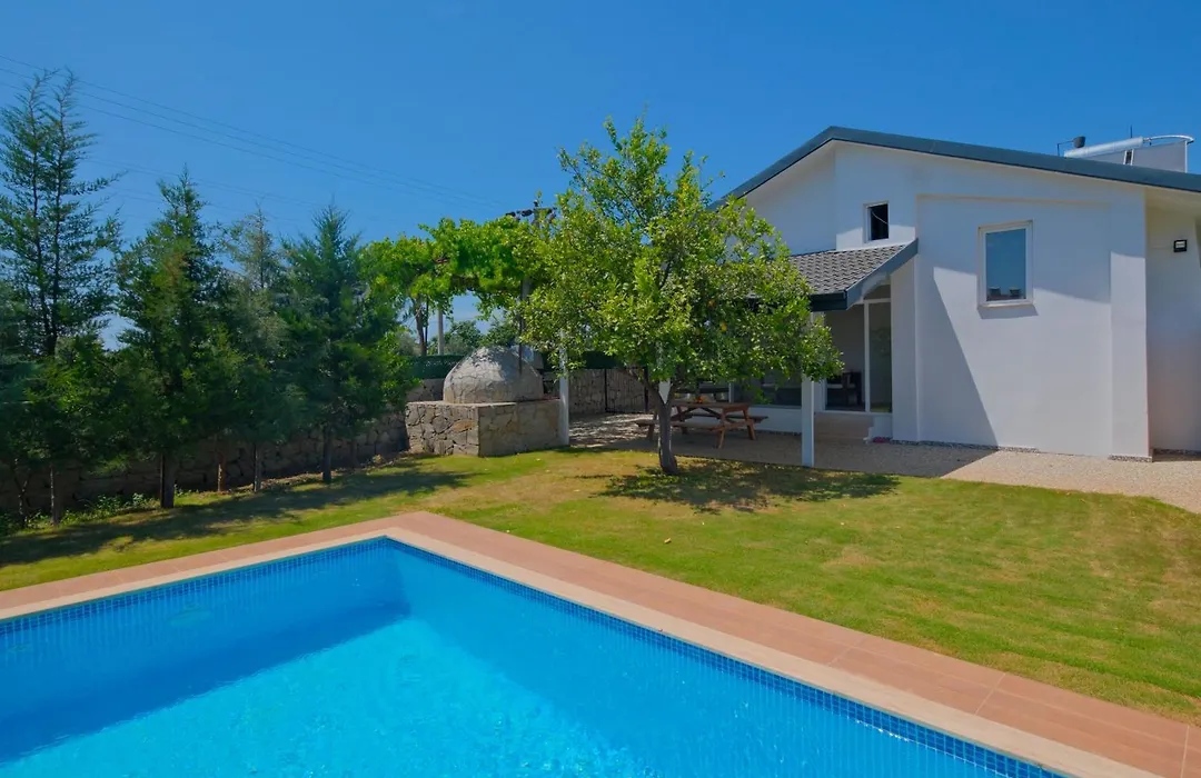 Villa Lavin-1